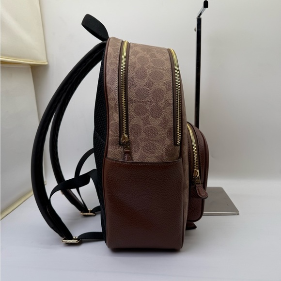 EUC Coach Court Medium Backpack in Signature Coated Canvas - Picture 3 of 12